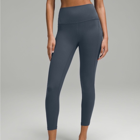 Lululemon align high rise shorts 4” - Picture 4 of 4